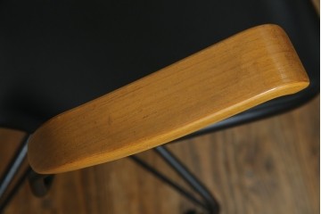 和製ビンテージ　美品　剣持勇デザイン　天童木工　カブトチェア　ヴィンテージスタイルのお部屋作りに活躍する男前なデスクチェア　(R-082143)