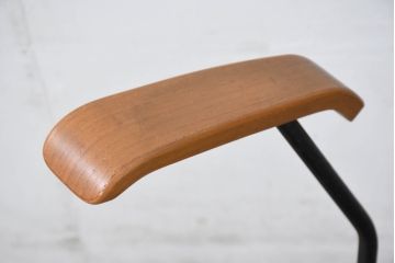 和製ビンテージ　美品　剣持勇デザイン　天童木工　カブトチェア　ヴィンテージスタイルのお部屋作りに活躍する男前なデスクチェア(キャスターチェア、椅子、イス、回転チェア、アームチェア)(R-082143)
