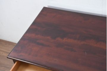 中古　松本民芸家具　T型片袖机　美しい木目とクラシカルな佇まいが魅力的なデスク(机、ワークデスク、在宅用、在宅ワーク用)(定価約42万円)(R-082144)