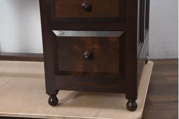 中古　松本民芸家具　T型片袖机　美しい木目とクラシカルな佇まいが魅力的なデスク(机、ワークデスク、在宅用、在宅ワーク用)(定価約42万円)(R-082144)