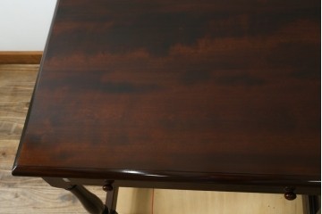 中古　松本民芸家具　T型片袖机　美しい木目とクラシカルな佇まいが魅力的なデスク　定価約42万円　(R-082144)