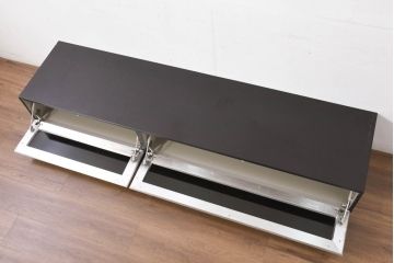 中古　美品　BoConcept(ボーコンセプト)　スタイリッシュなデザインがかっこいいTVボード(テレビボード、テレビ台、リビングボード、収納棚、戸棚、ローボード)(定価約21万円)(R-082148)