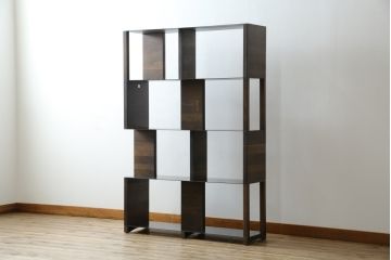 中古　ベトナム　家具ブランド　スクエアルーツ(SQUARE ROOTS)　タマ(TAMA)　フレンチオーク　アイアン　スチール棚板　魅力的なディスプレイ空間を演出するブックシェルフ(本棚、オープンラック、飾り棚、陳列棚、書棚)(定価約30万円)(R-082149)