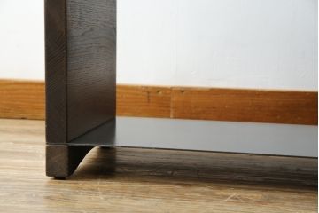 中古　ベトナム　家具ブランド　スクエアルーツ(SQUARE ROOTS)　タマ(TAMA)　フレンチオーク　アイアン　スチール棚板　魅力的なディスプレイ空間を演出するブックシェルフ(本棚、オープンラック、飾り棚、陳列棚、書棚)(定価約30万円)(R-082149)