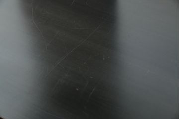 中古　ベトナム　家具ブランド　スクエアルーツ(SQUARE ROOTS)　タマ(TAMA)　フレンチオーク　アイアン　スチール棚板　魅力的なディスプレイ空間を演出するブックシェルフ(本棚、オープンラック、飾り棚、陳列棚、書棚)(定価約30万円)(R-082149)