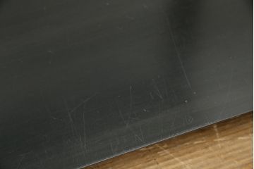 中古　ベトナム　家具ブランド　スクエアルーツ(SQUARE ROOTS)　タマ(TAMA)　フレンチオーク　アイアン　スチール棚板　魅力的なディスプレイ空間を演出するブックシェルフ(本棚、オープンラック、飾り棚、陳列棚、書棚)(定価約30万円)(R-082149)