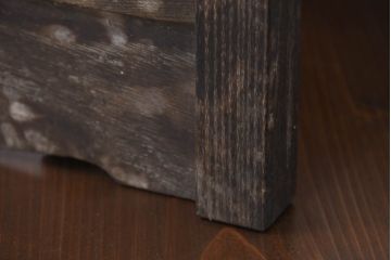 和製アンティーク　槐(えんじゅ)材　折り畳み　繊細で美しい透かし彫りの掛け軸掛け(掛け軸スタンド、刀掛け、刀置き、刀掛台、ディスプレイ)(R-082161)