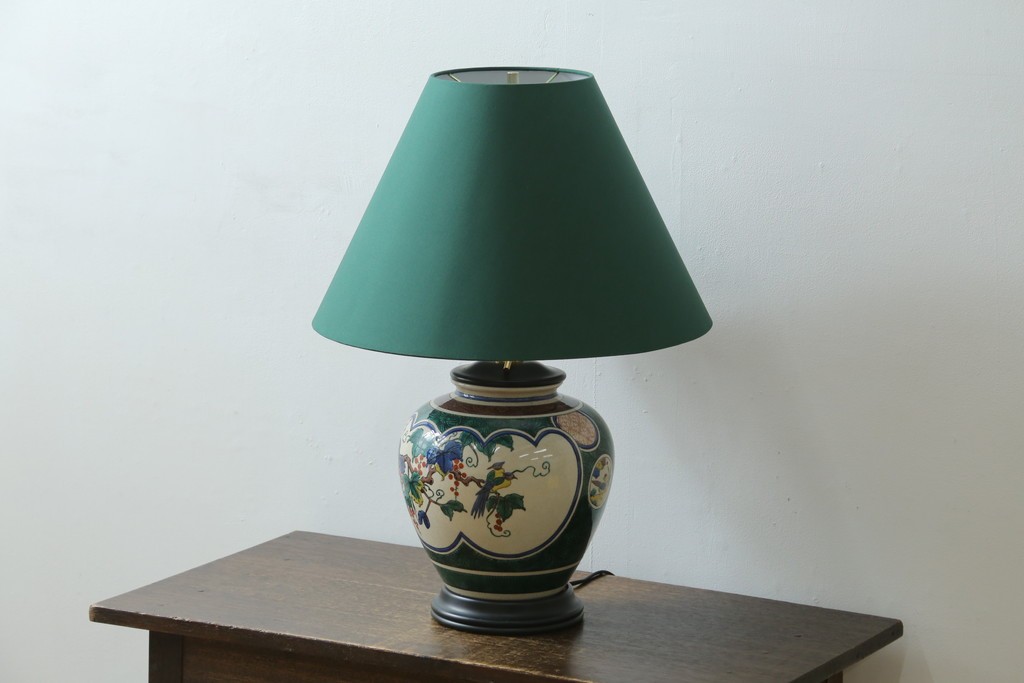 中古　高級品!!　高島屋デパート購入　九谷焼　鮮やかな色使いの花鳥図が美しいテーブルスタンド　定価約8万円　(R-082162)