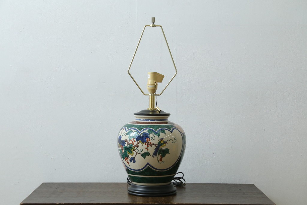 中古　高級品!!　高島屋デパート購入　九谷焼　鮮やかな色使いの花鳥図が美しいテーブルスタンド　定価約8万円　(R-082162)