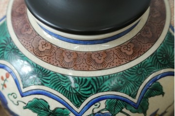 中古　高級品!!　高島屋デパート購入　九谷焼　鮮やかな色使いの花鳥図が美しいテーブルスタンド　定価約8万円　(R-082162)