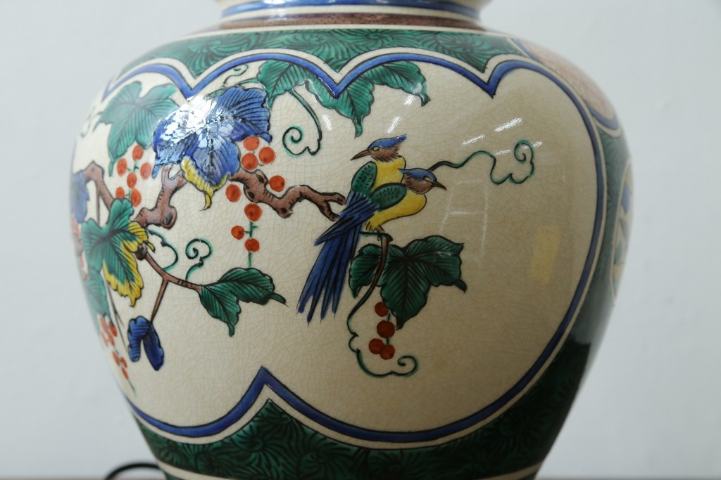 中古　高級品!!　高島屋デパート購入　九谷焼　鮮やかな色使いの花鳥図が美しいテーブルスタンド　定価約8万円　(R-082162)