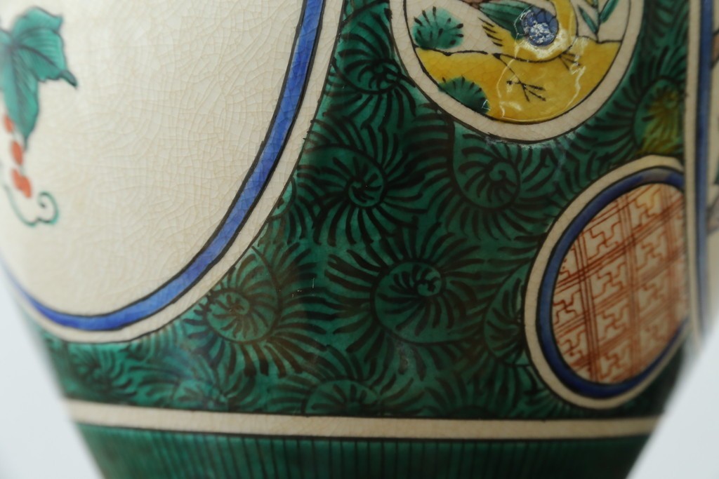 中古　高級品!!　高島屋デパート購入　九谷焼　鮮やかな色使いの花鳥図が美しいテーブルスタンド　定価約8万円　(R-082162)