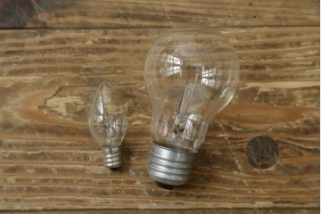 中古　高級品!!　高島屋デパート購入　九谷焼　鮮やかな色使いの花鳥図が美しいテーブルスタンド　定価約8万円　(R-082162)