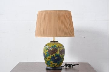 中古　高級品!!　高島屋デパート購入　九谷焼　鮮やかな色使いの花文様が美しいテーブルスタンド(テーブルランプ、テーブルライト、デスクスタンド、スタンドライト、卓上照明、間接照明)(定価約8万円)(R-082163)