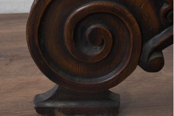 海外アンティーク　高級品!!　2灯　上質な作り込みのカービングが魅力的なフロアスタンド(スタンドライト、スタンド照明)(R-082167)