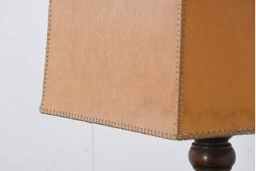 海外アンティーク　高級品!!　2灯　上質な作り込みのカービングが魅力的なフロアスタンド(スタンドライト、スタンド照明)(R-082167)