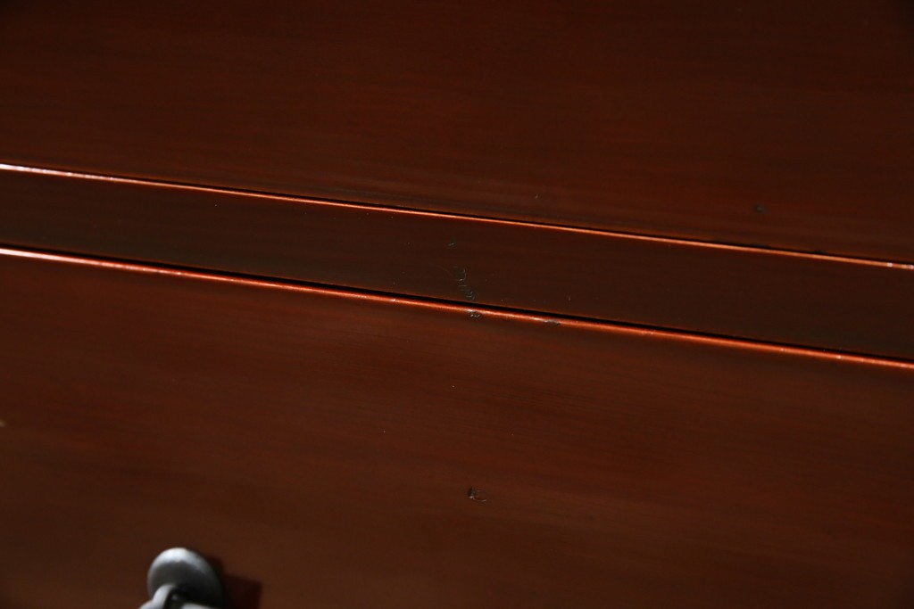 和製アンティーク　上手物!!　前面漆溜め塗り　内部桐(キリ)材　作りの良い金具の関西衣装箪笥　(R-082170)