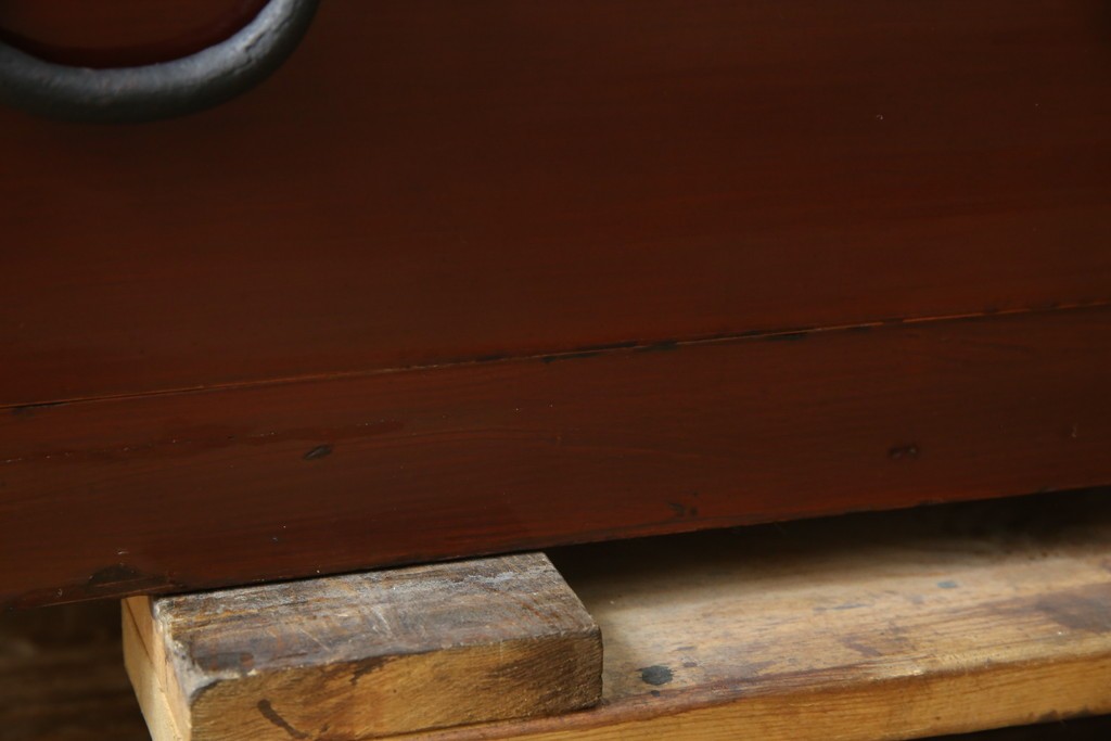 和製アンティーク　上手物!!　前面漆溜め塗り　内部桐(キリ)材　作りの良い金具の関西衣装箪笥　(R-082170)