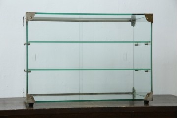 和製アンティーク　シンプルなデザインが取り入れやすい古い商店の卓上ガラスケース　(R-082175)