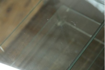 和製アンティーク　シンプルなデザインが取り入れやすい古い商店の卓上ガラスケース　(R-082175)