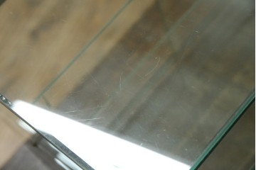 和製アンティーク　シンプルなデザインが取り入れやすい古い商店の卓上ガラスケース　(R-082175)