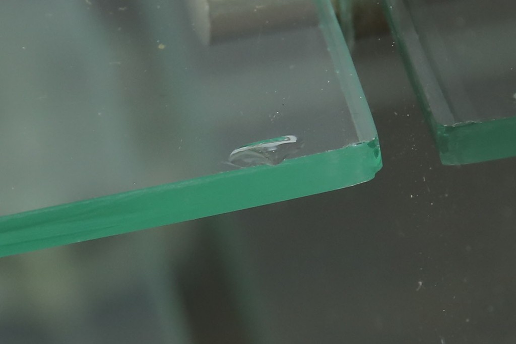 和製アンティーク　シンプルなデザインが取り入れやすい古い商店の卓上ガラスケース　(R-082175)