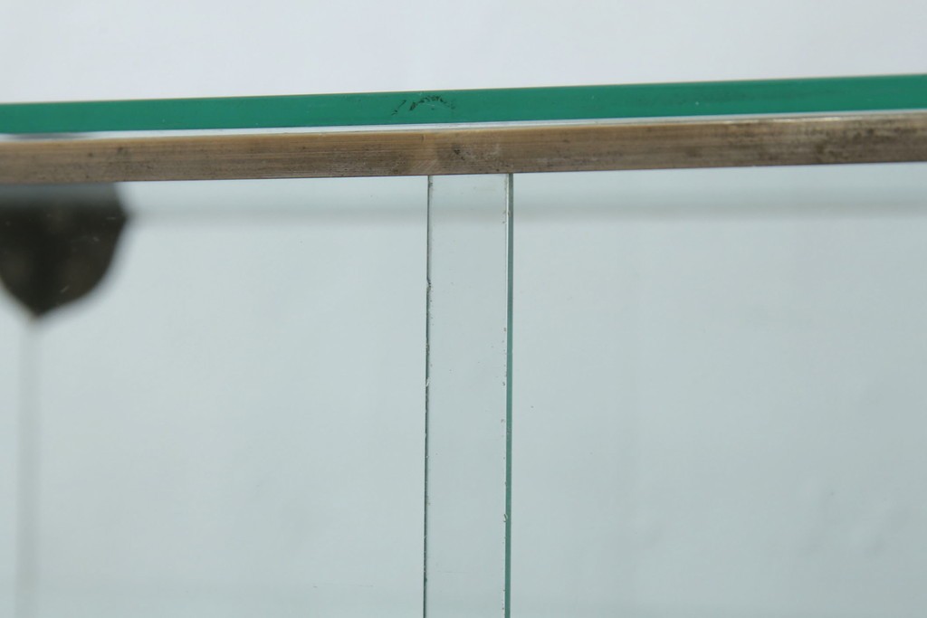 和製アンティーク　シンプルなデザインが取り入れやすい古い商店の卓上ガラスケース　(R-082175)