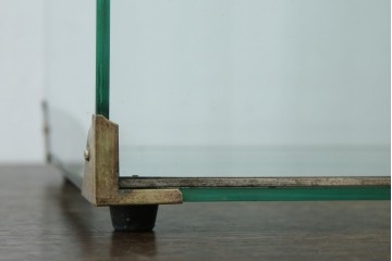 和製アンティーク　シンプルなデザインが取り入れやすい古い商店の卓上ガラスケース　(R-082175)