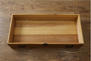 和製アンティーク　美品　檜(ヒノキ)材　時代の流れを感じる趣ある佇まいが魅力的な関西帳場箪笥(和箪笥、時代箪笥、収納タンス、整理たんす、引き出し、店舗什器)(R-082181)