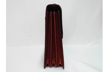 アメリカ製　Schlesinger(シュレジンジャー)　上品な佇まいの革製のダイヤルロック付きビジネスバッグ　(R-082189)