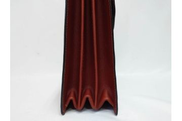 アメリカ製　Schlesinger(シュレジンジャー)　上品な佇まいの革製のダイヤルロック付きビジネスバッグ　(R-082189)