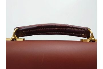 アメリカ製　Schlesinger(シュレジンジャー)　上品な佇まいの革製のダイヤルロック付きビジネスバッグ　(R-082189)