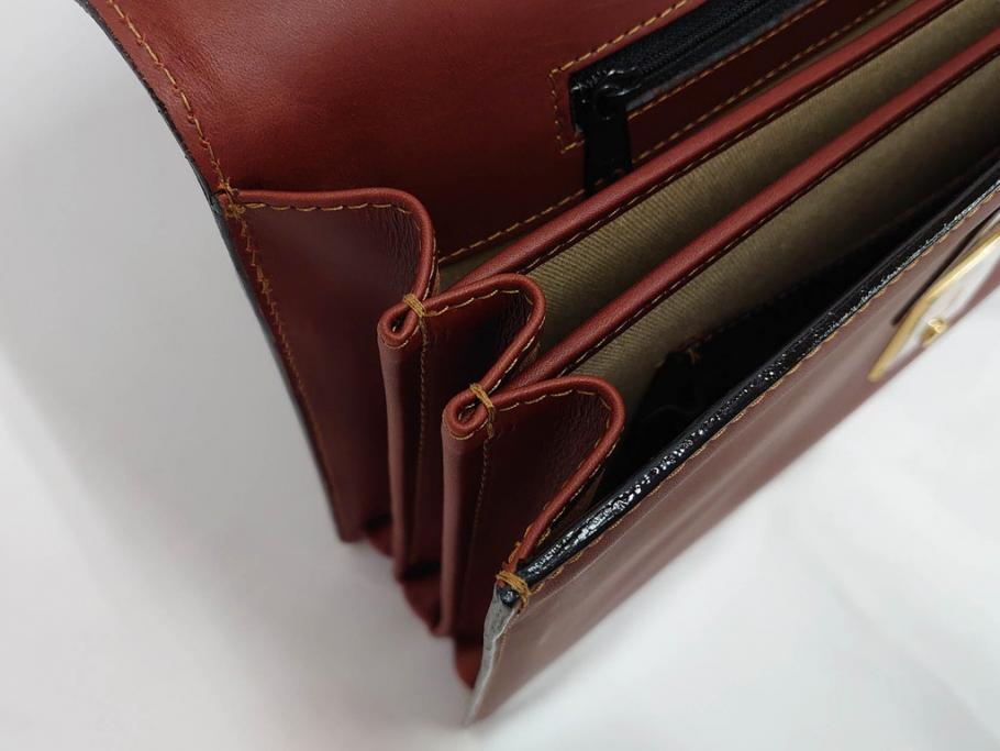 アメリカ製　Schlesinger(シュレジンジャー)　上品な佇まいの革製のダイヤルロック付きビジネスバッグ　(R-082189)