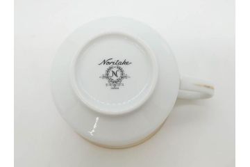 ノリタケ　NORITAKE　ゴールドライン　東海銀行 創立30周年記念　気品高き食卓を演出するディナーセット(金彩、プレート、ボウル、小皿、深皿、中皿、大皿、深鉢、C&S、カップ、ソーサー、チャイナ、洋食器、箱付)(R-082193)
