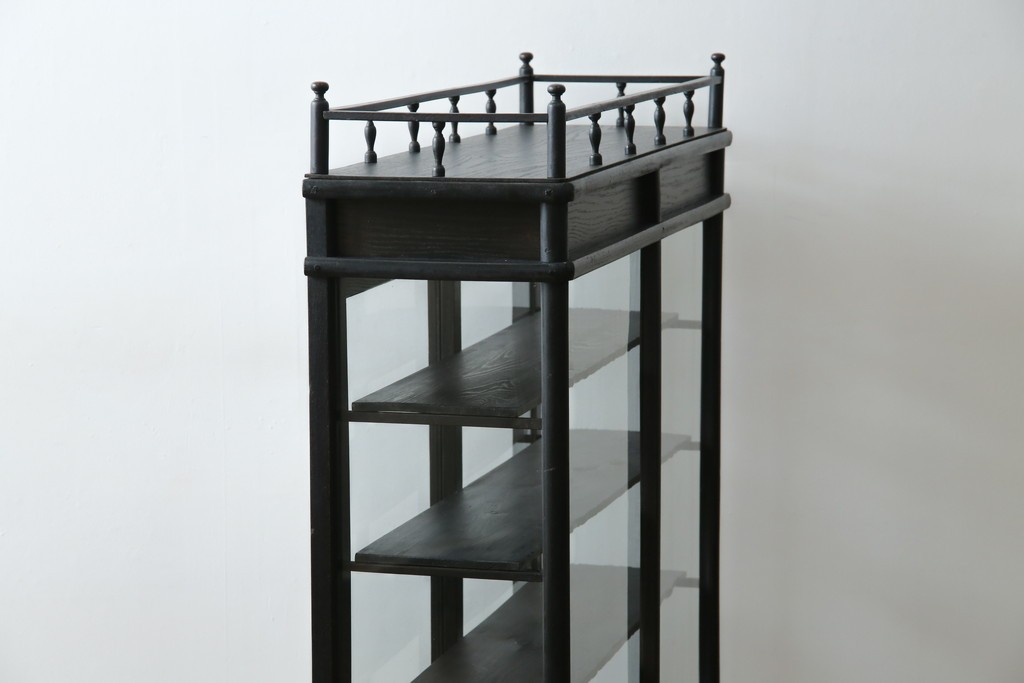 和製アンティーク　大正ロマン　天飾り付き　おしゃれなディスプレイが叶うタバコ屋さんの薄型ガラスケース　(R-082196)