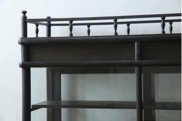 和製アンティーク　大正ロマン　天飾り付き　おしゃれなディスプレイが叶うタバコ屋さんの薄型ガラスケース　(R-082196)