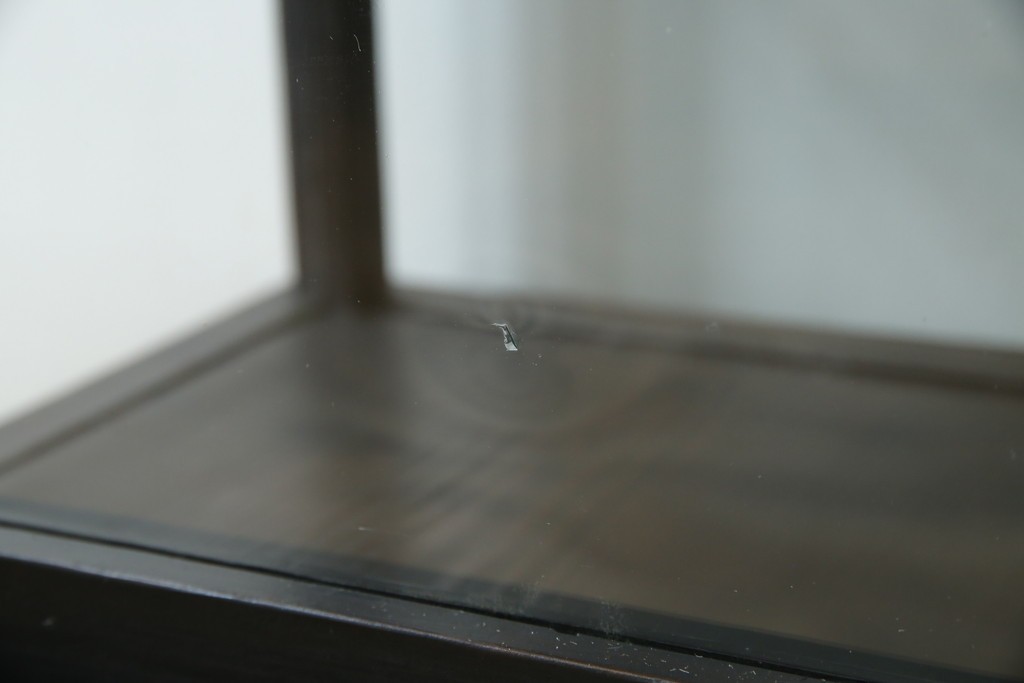 和製アンティーク　大正ロマン　天飾り付き　おしゃれなディスプレイが叶うタバコ屋さんの薄型ガラスケース　(R-082196)