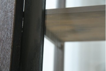 和製アンティーク　大正ロマン　天飾り付き　おしゃれなディスプレイが叶うタバコ屋さんの薄型ガラスケース　(R-082196)