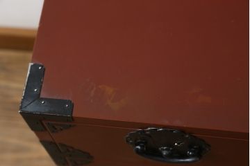  中古　美品　落ち着いた色合いの朱塗りが魅力的な米沢小箪笥(米沢箪笥、衣装箪笥、和タンス、収納たんす、民芸箪笥、チェスト、引き出し)(R-082208)