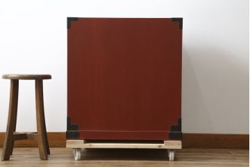  中古　美品　落ち着いた色合いの朱塗りが魅力的な米沢小箪笥(米沢箪笥、衣装箪笥、和タンス、収納たんす、民芸箪笥、チェスト、引き出し)(R-082208)