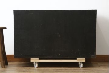 和製アンティーク　前面桐材　経年による深みを増した色合いが魅力的な時代箪笥ローボード(ローチェスト、収納箪笥、衣装箪笥、引き出し)(R-082212)