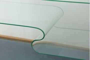 和製アンティーク　希少デザイン　S字ガラス棚のデザインがおしゃれな両開き卓上ガラスケース(Gケース、ショーケース、ディスプレイケース、コレクションケース、キャビネット、飾り棚、陳列棚、店舗什器)(R-082215)