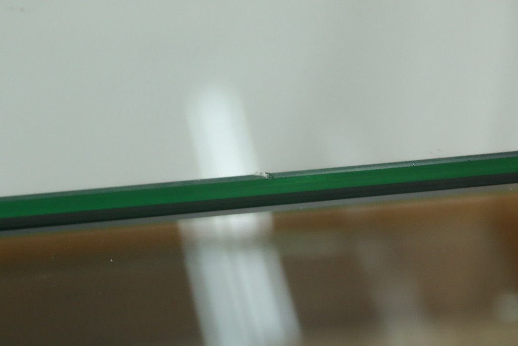 和製アンティーク　希少デザイン　S字ガラス棚のデザインがおしゃれな両開き卓上ガラスケース　(R-082215)