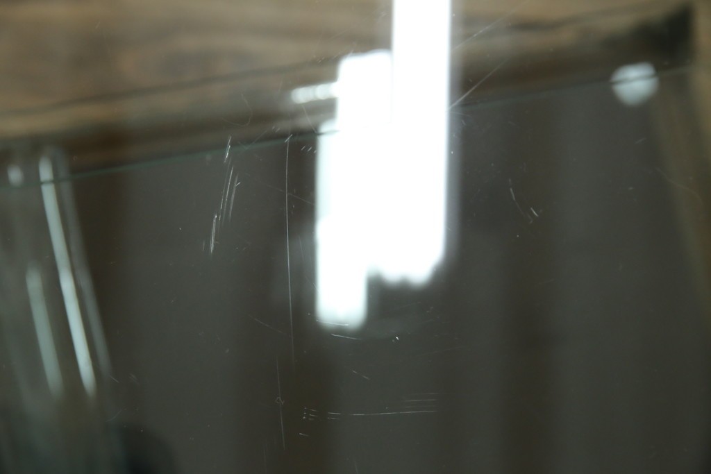 和製アンティーク　希少デザイン　S字ガラス棚のデザインがおしゃれな両開き卓上ガラスケース　(R-082215)