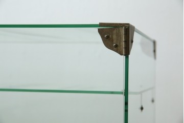 和製アンティーク　希少デザイン　S字ガラス棚のデザインがおしゃれな両開き卓上ガラスケース　(R-082215)