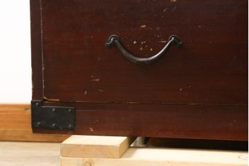 和製アンティーク　四丁引き　総桐(キリ)材　趣のある佇まいが魅力的な関西時代箪笥(和たんす、衣装タンス、収納箪笥、整理箪笥、引き出し、サイドチェスト)(R-082216)