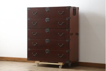 和製アンティーク　上手物!!　前面漆溜め塗り　内部桐(キリ)材　作りの良い金具の関西衣装箪笥(和たんす、衣装タンス、収納箪笥、整理箪笥、引き出し、時代箪笥)(R-082217)