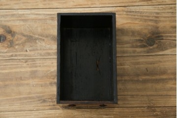 和製アンティーク　欅(ケヤキ)材　漆塗り　深みのある色合いが美しい漆塗り庄内小引き出し　(R-082218)