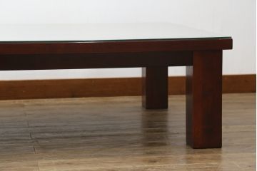 中古　美品　岩谷堂箪笥　ガラス天板付き　落ち着いた雰囲気の座卓(ローテーブル、センターテーブル、リビングテーブル、継ぎ脚付)(定価約23万円)( R-082220)