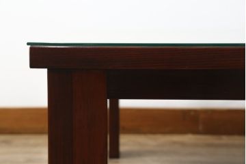 中古　美品　岩谷堂箪笥　ガラス天板付き　落ち着いた雰囲気の座卓(ローテーブル、センターテーブル、リビングテーブル、継ぎ脚付)(定価約23万円)( R-082220)